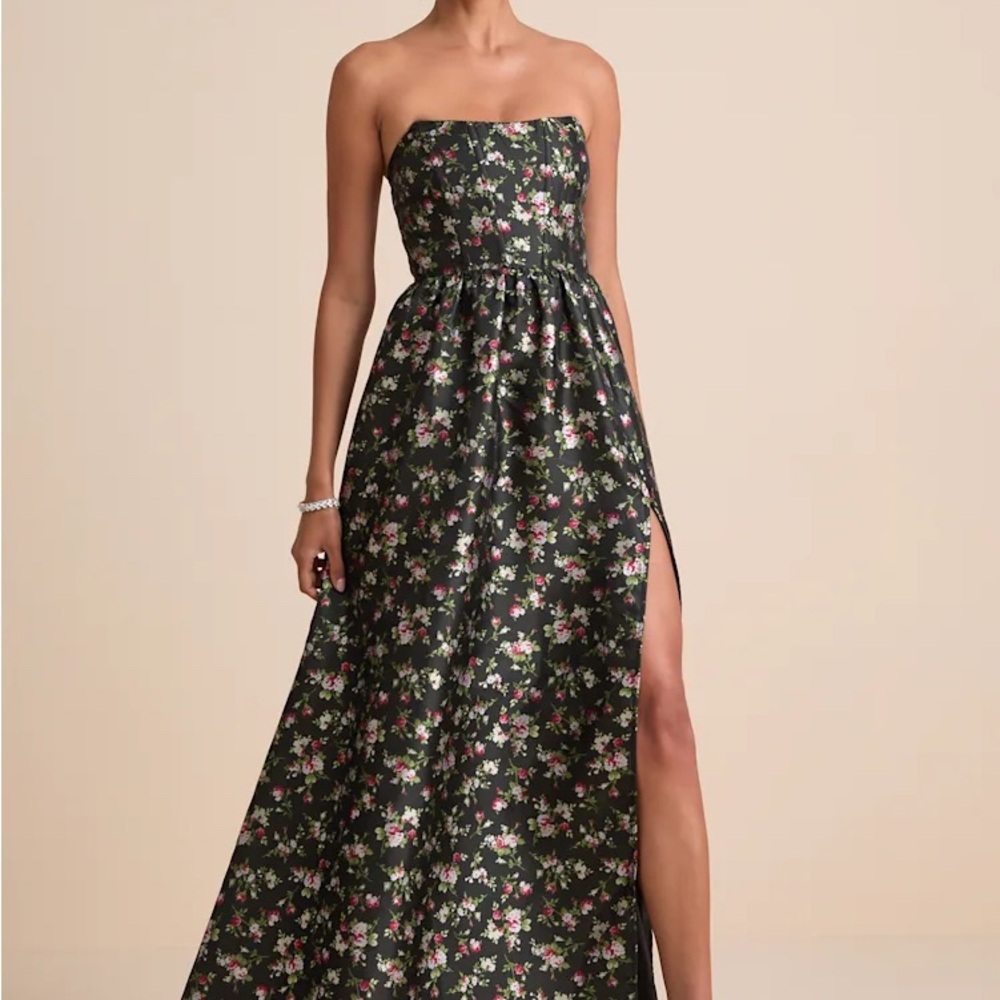 Lulu's Black Floral Strapless Wedding Guest Dress